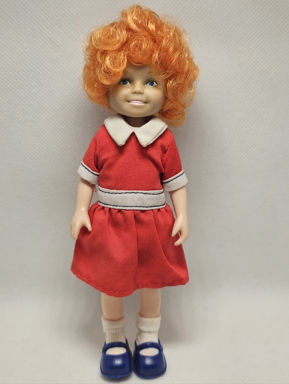 Vintage 1982 Little Orphan Annie 6" Doll Knickerbocker Toy Co Red Dress